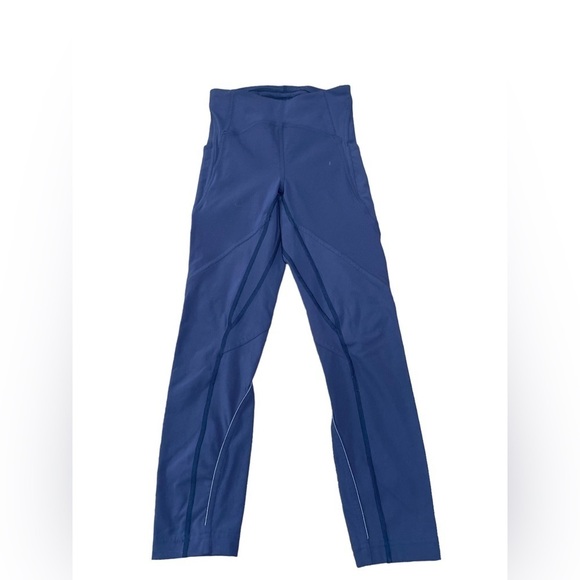 Lululemon Navy Thighs  7/8 high Rise - Picture 5 of 8